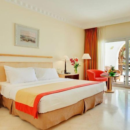 The Hotel Grace Place Inn New Delhi Buitenkant foto